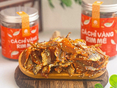 Yellow stripe trevally mix sesame 