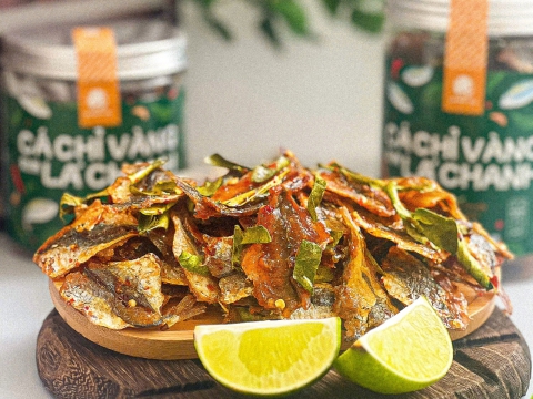 Yellow stripe trevally mix lime leaves